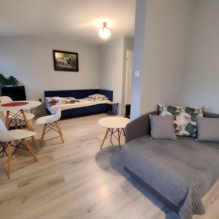 Bed and Breakfast Stajnia Pod Debem Стараховице Экстерьер фото